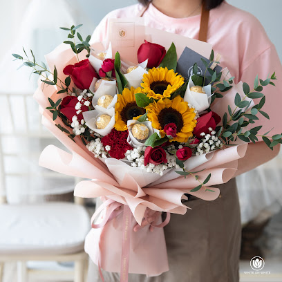 White On White (Georgetown, Penang Florist)